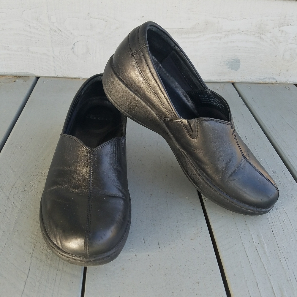 DANSKO Abigail slip on shoe, sz euro 40; US 10